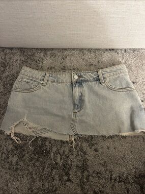 SER.O.YA Light Wash Denim Mini Skirt with Distressed Hem